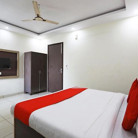 Hotel Oyo 48501 Dayal Regency Hapur Exterior foto