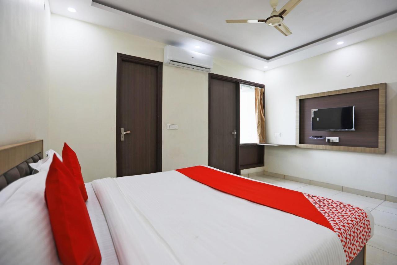 Hotel Oyo 48501 Dayal Regency Hapur Exterior foto