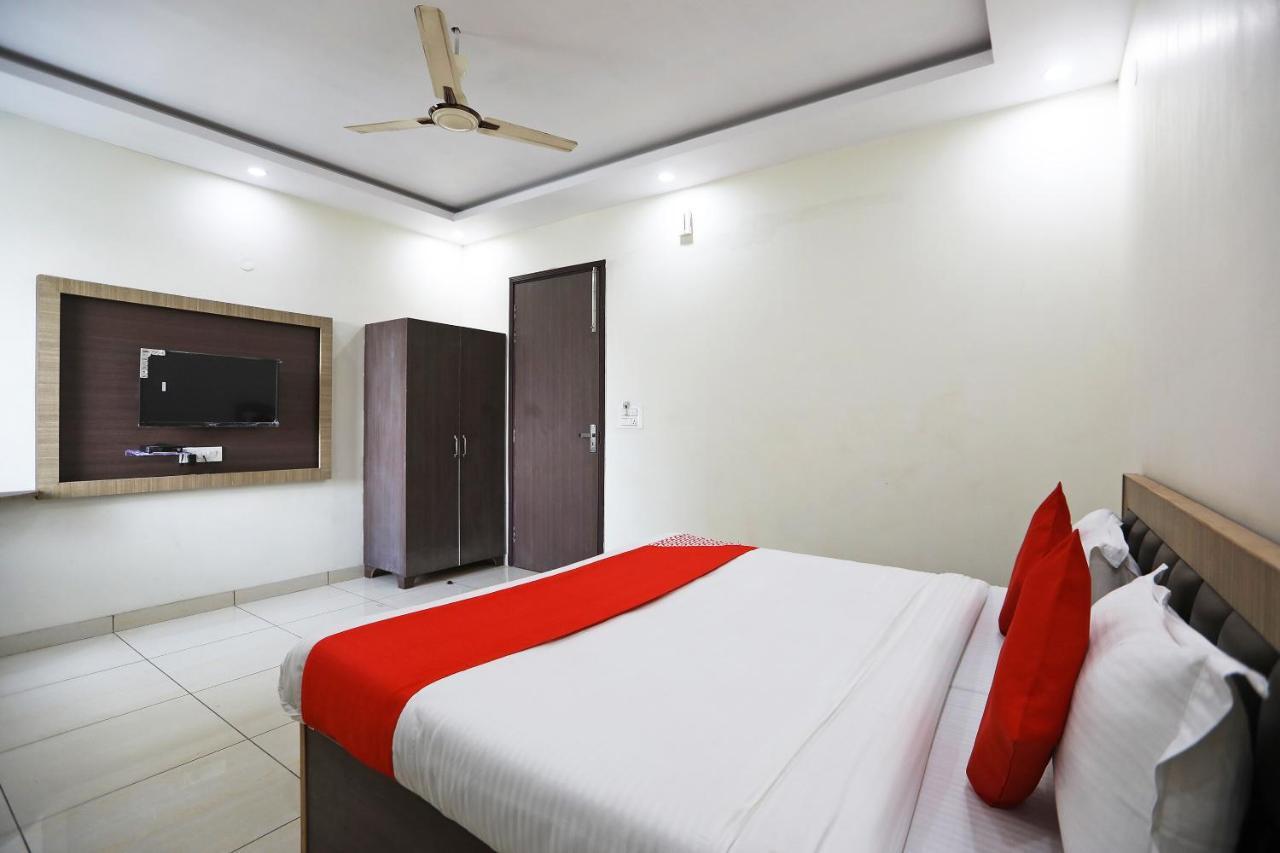 Hotel Oyo 48501 Dayal Regency Hapur Exterior foto